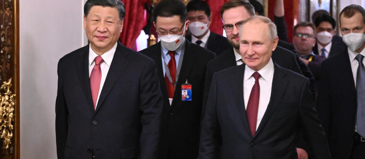 El presidente chino Xi Jinping y el presidente ruso Vladimir Putin, en Moscú