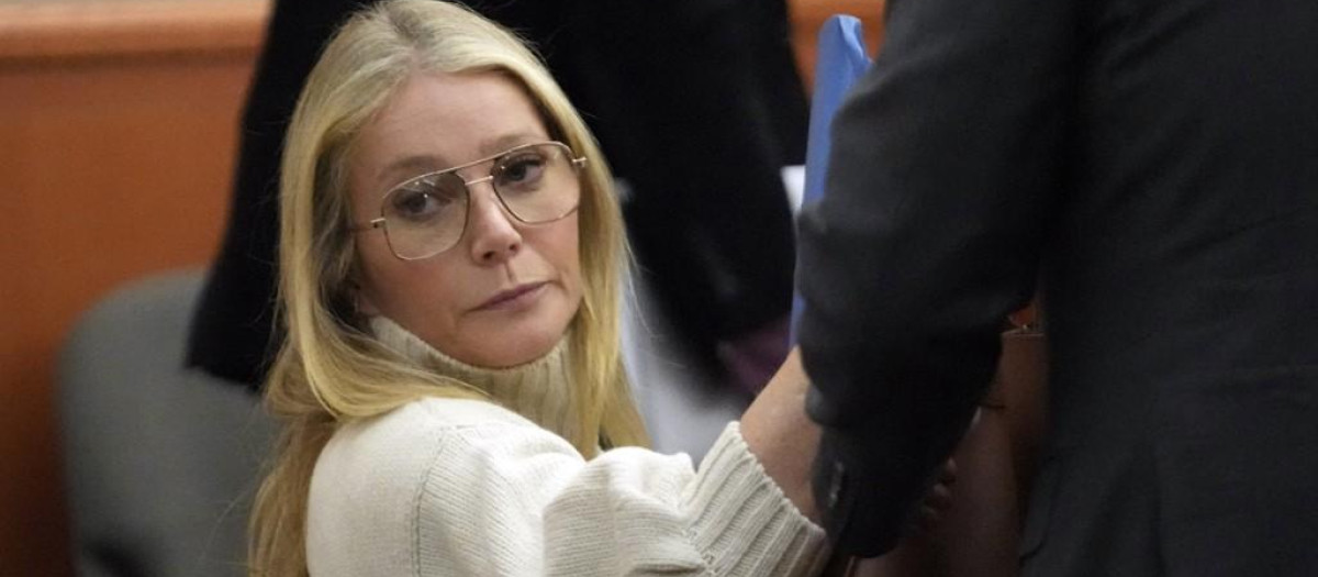 US actress Gwyneth Paltrow looks on before leaving the courtroom in Park City, Utah, on March 21, 2023, where she is accused in a lawsuit of crashing into a skier during a 2016 family ski vacation, leaving him with brain damage and four broken ribs. - Terry Sanderson claims that the actor-turned-lifestyle influencer was cruising down the slopes so recklessly that they violently collided, leaving him on the ground as she and her entourage continued their descent down Deer Valley Resort, a skiers-only mountain known for its groomed runs, après-ski champagne yurts and posh clientele. (Photo by Rick Bowmer / POOL / AFP)