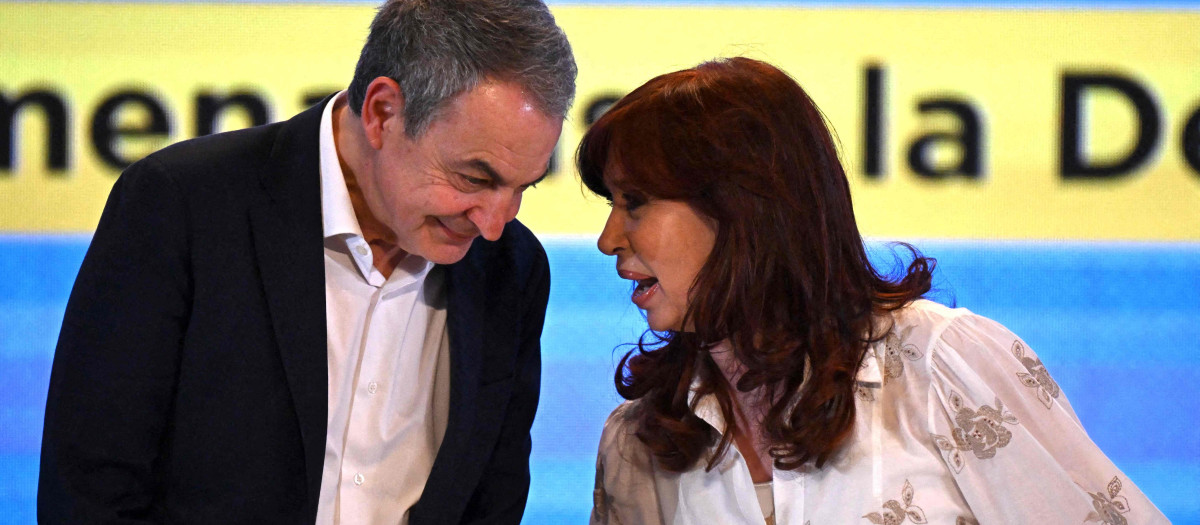 José Luis Rodríguez Zapatero, expresidente de España y Cristina Fernández, vicepresidenta de Argentina