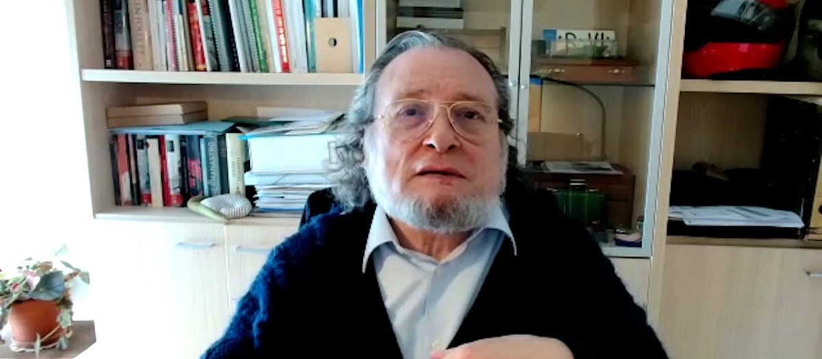 Santiago Niño Becerra: «Cada vez hay más signos de que la economía no va bien»