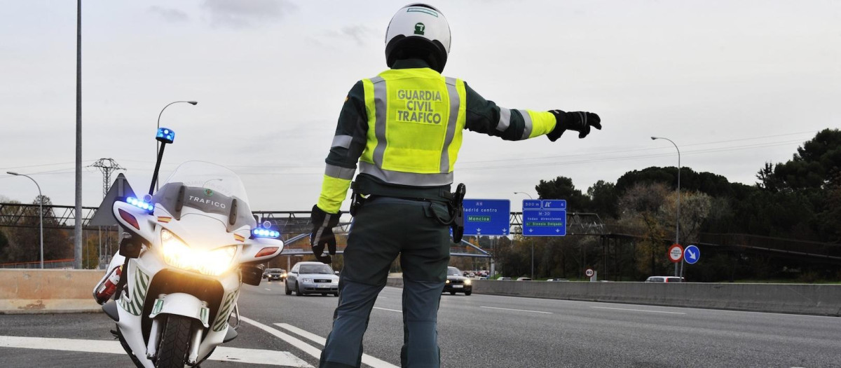 Cientos de Guardias Civiles vigilarán las carreteras estas fechas