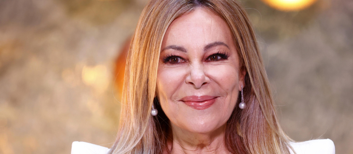 Actress Ana Garcia Obregon at presentation of RTVE: La navidad que quieres in Madrid on Tuesday, 14 December 2021.