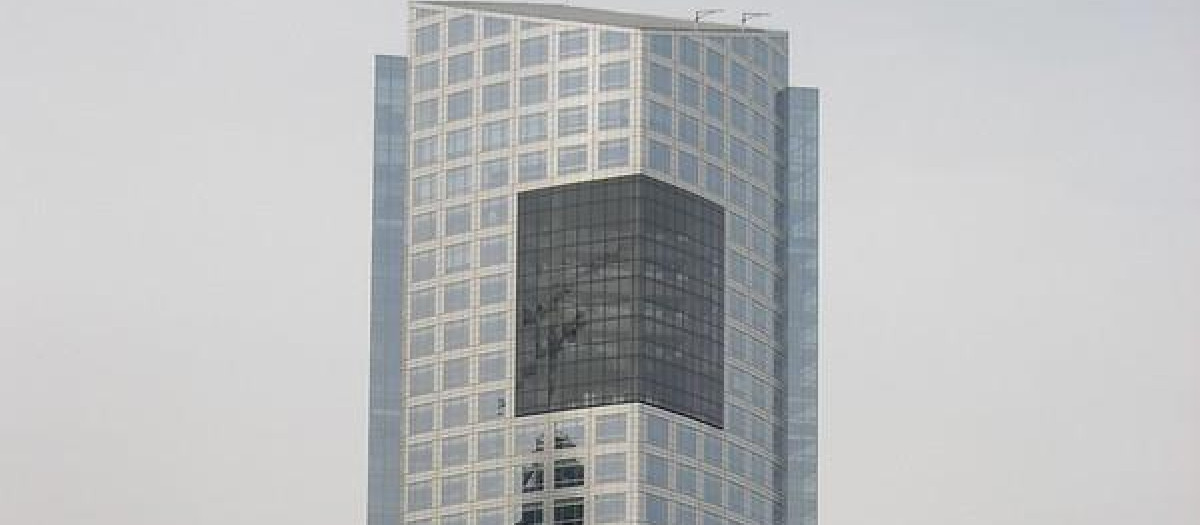 La torre de YPF en Buenos Aires.