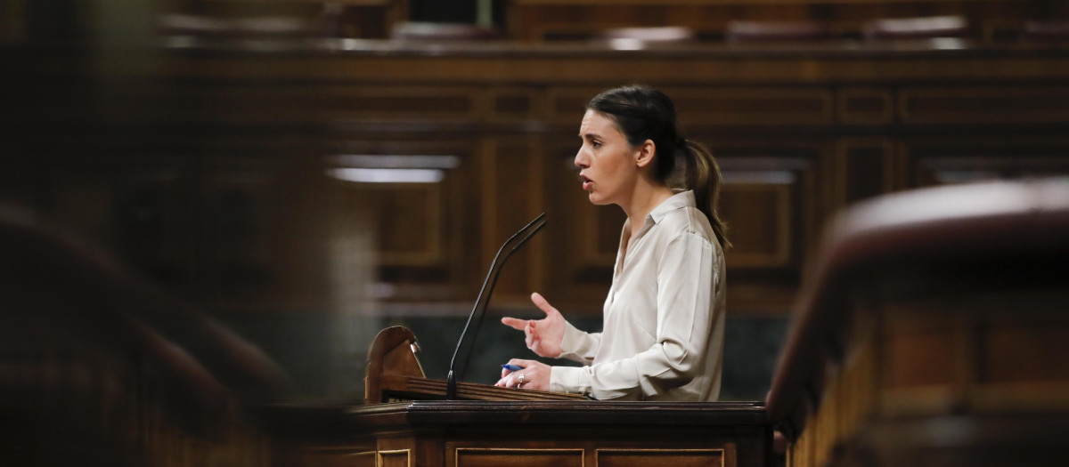 La ministra Irene Montero, durante un pleno en el Congreso