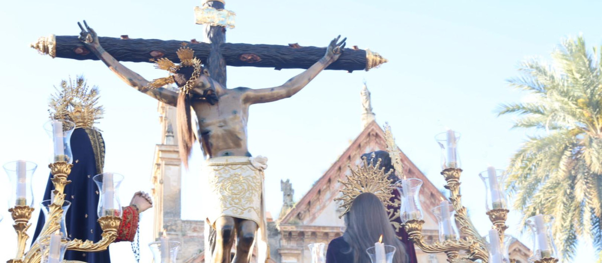 Salida procesional de la hermandad del Cristo de Gracia
