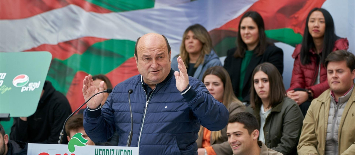 El presidente del PNV, Andoni Ortuzar, en un acto de las juventudes nacionalistas