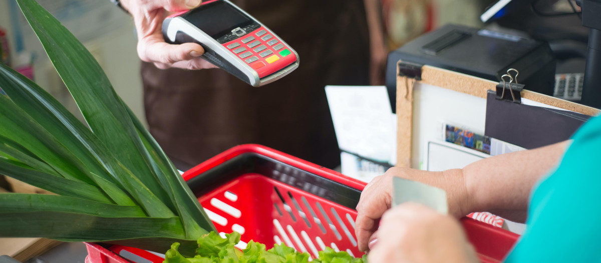 Los altos precios comprometen el poder adquisitivo de los ciudadanos.