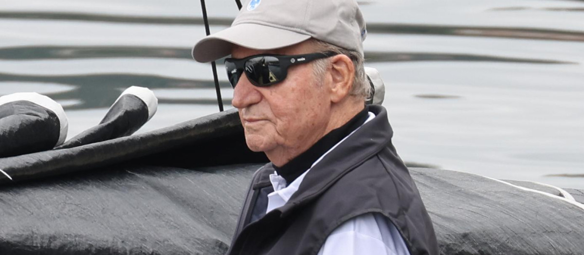 Spanish Emeritus King Juan Carlos I arriving to Sport Port in Sanxenxo on Thursday, 20 April 2023.
