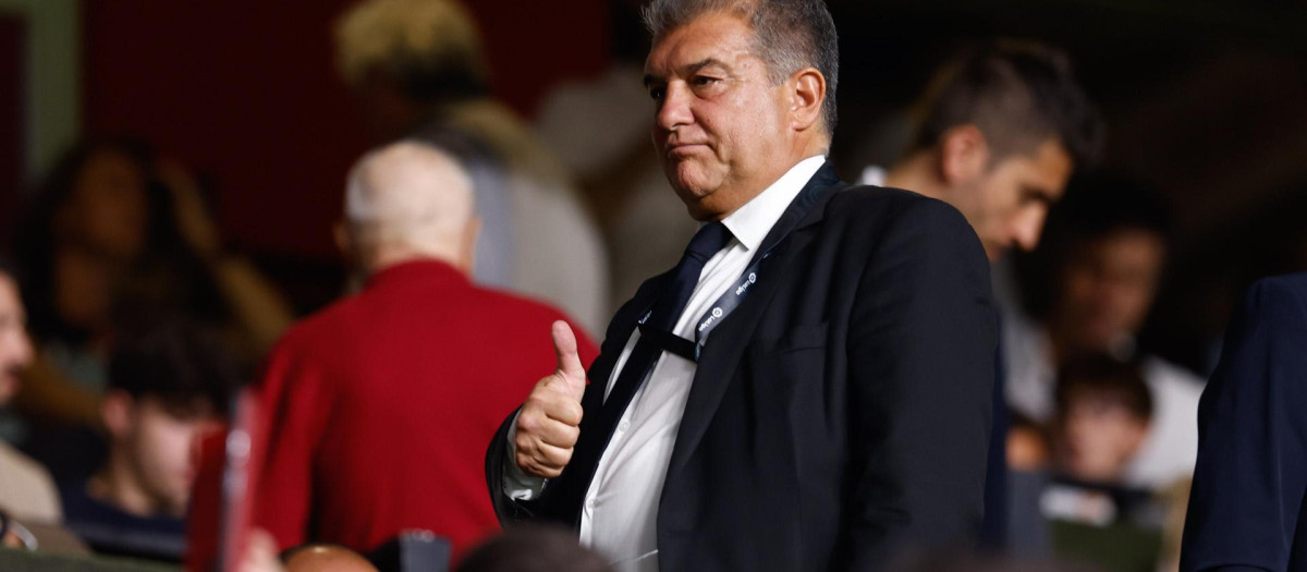 Joan Laporta, la pasada semana en el palco del Estadio de Vallecas