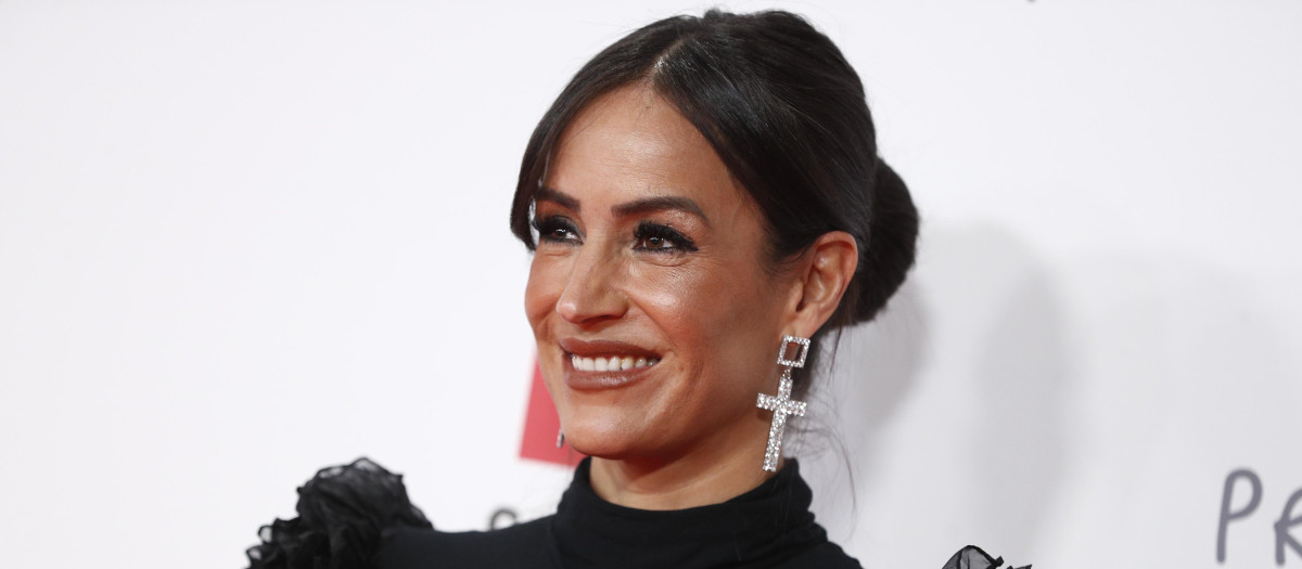Begoña Villacis at photocall for the 27th annual Jose Maria Forque Awards in Madrid on Saturday, 11 December 2021.
En la foto pendiente forma crucifijo