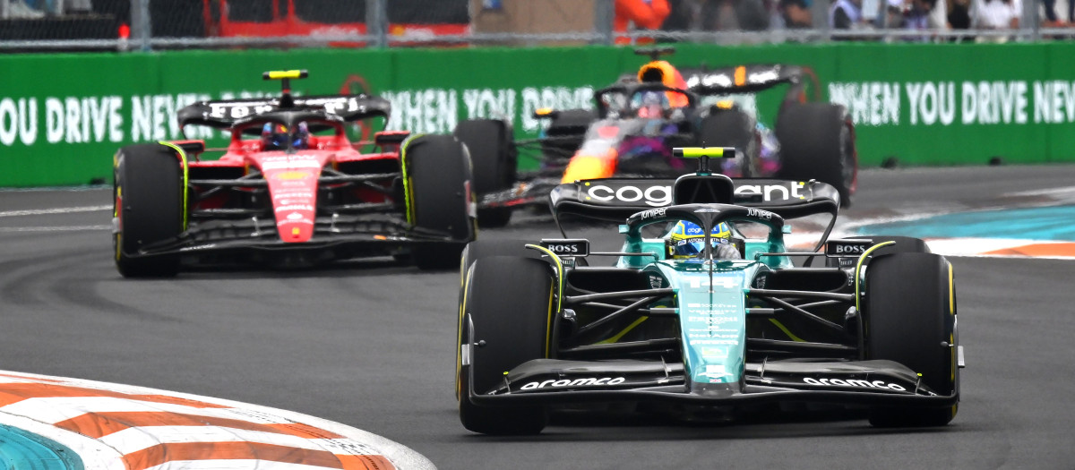 Alonso y Sainz, antes de ser adelantados por Verstappen en Miami