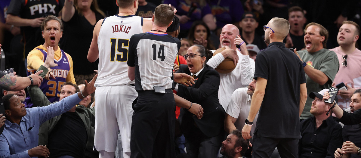 Nikola Jokic protagonizó un tenso momento en el cuarto partido de su equipo en Arizona