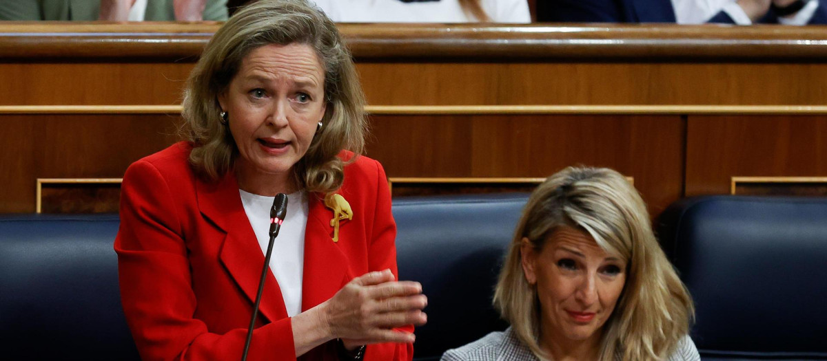 Nadia Calviño y Yolanda Díaz en el Congreso