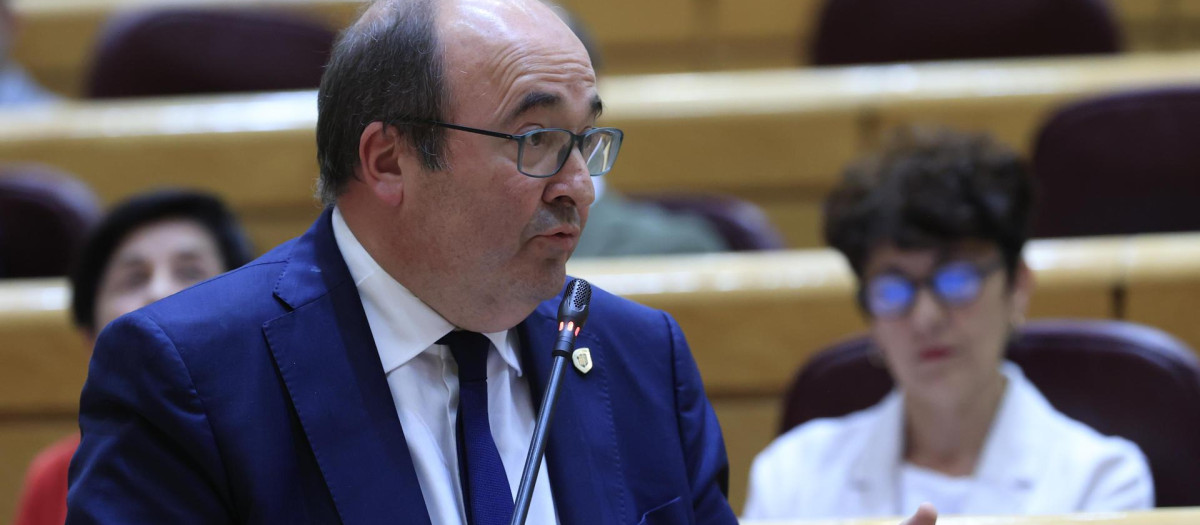 El ministro de Cultura, Miquel Iceta, durante el pleno de control al Gobierno en el Senado el pasado martes