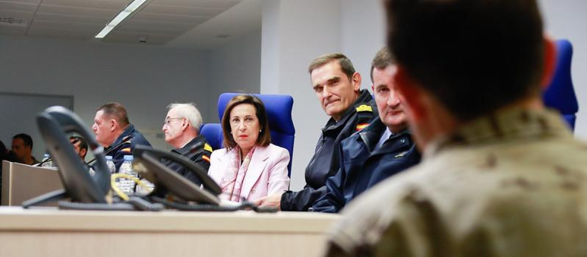 La ministra visita el Mando de Operaciones (MOPS) en la Base de Retamares en Pozuelo de Alarcón, Madrid