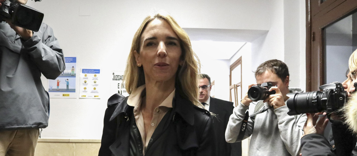 La diputada del PP Cayetana Álvarez de Toledo en el juzgado