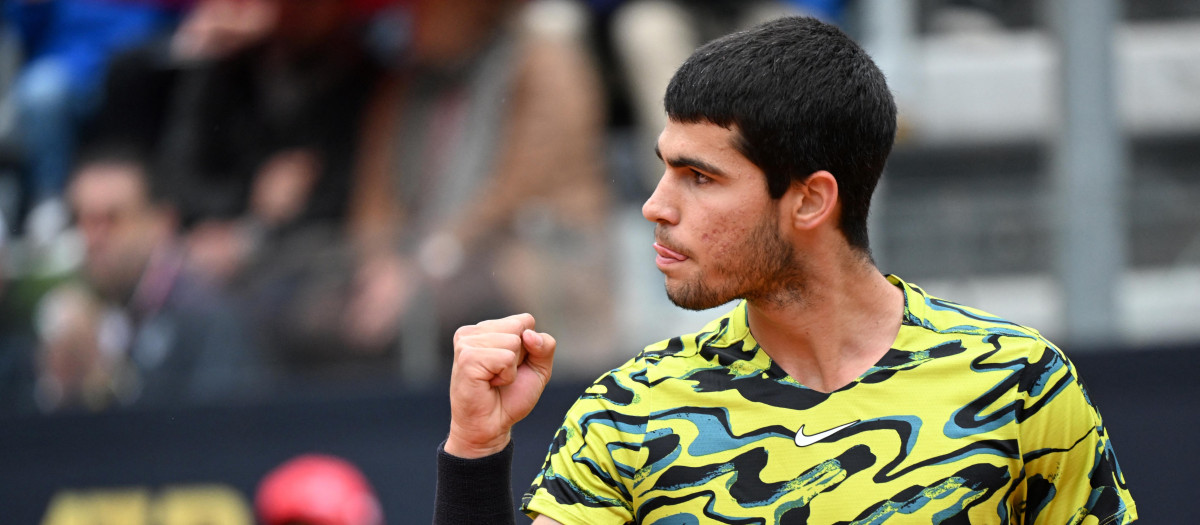 Carlos Alcaraz se estrenó en Roma con una victoria sobre Albert Ramos