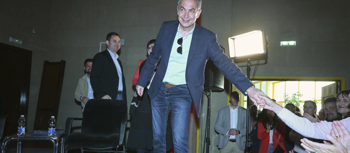 José Luis Rodríguez Zapatero, este sábado, en San Andrés del Rabanedo, León