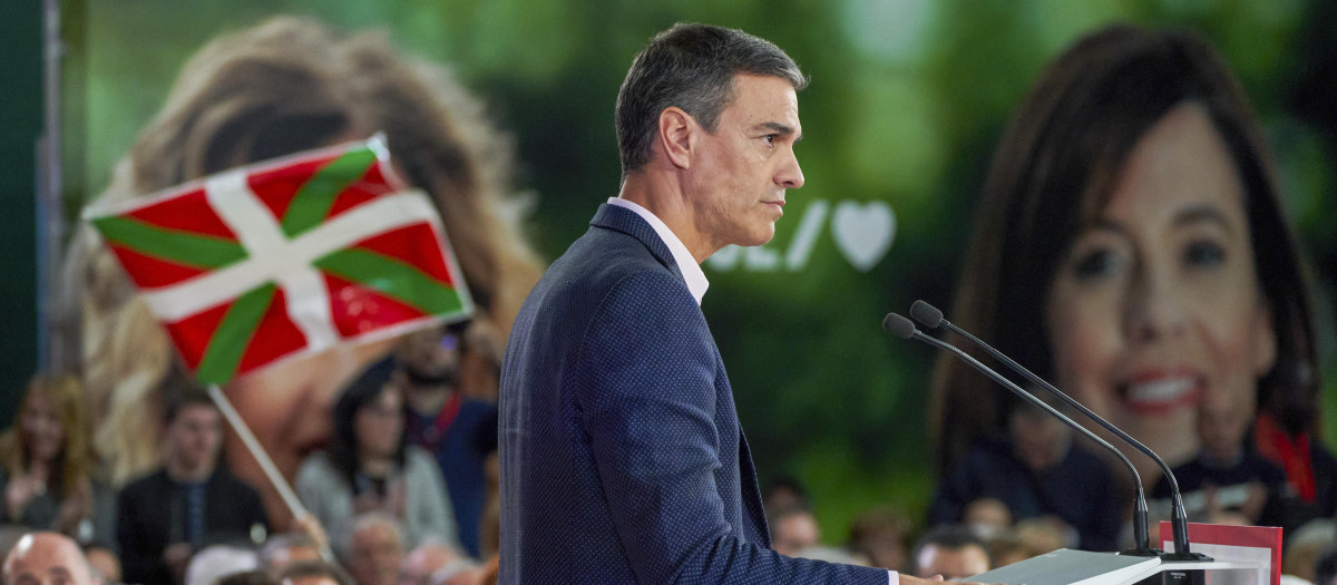 Pedro Sánchez, este domingo en Vitoria