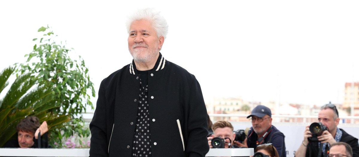 Pedro Almodóvar durante la presentación de su corto en Cannes