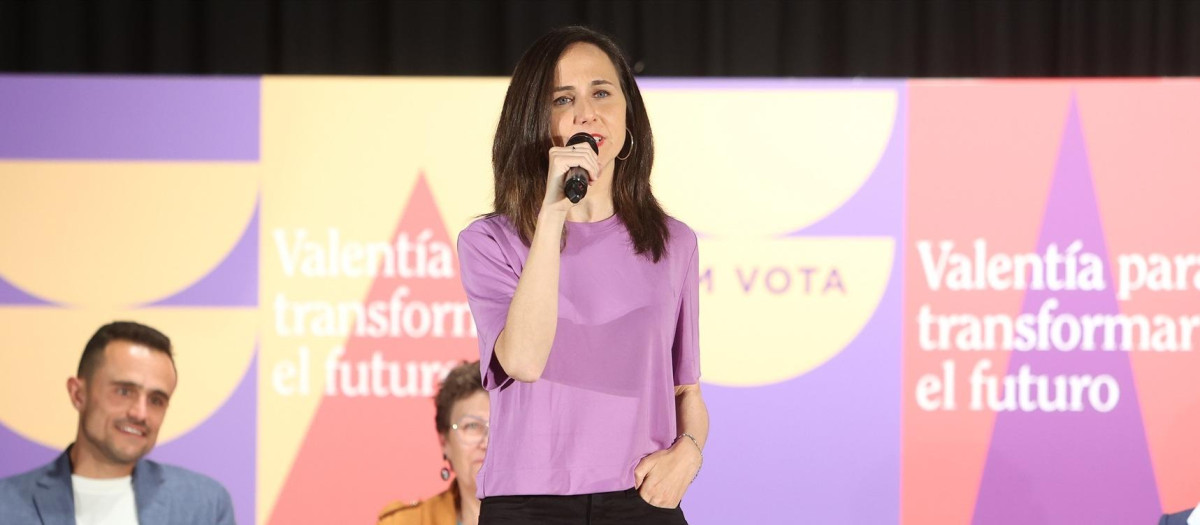 La ministra de Derechos Sociales y Agenda 2030 y secretaria general de Podemos, Ione Belarra, interviene durante un acto de campaña de Podemos, en la sala Palmanova, a 14 de mayo de 2023, en Càlvia, Mallorca, Islas Baleares, (España). Podemos ha celebrado un acto de campaña de cara a las elecciones del próximo 28 de mayo bajo el nombre ‘Valentía para transformar’ en el que ha participado Ione Belarra y los candidatos de Podemos para las Islas Baleares.
14 MAYO 2023;MITIN;CAMPAÑA ELECTORAL;28M;ELECCIONES;PSOE;PARTIDO SOCIALISTA;
Isaac Buj / Europa Press
14/5/2023