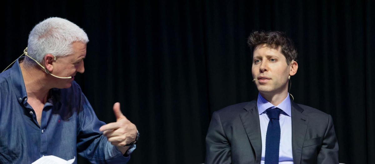 Sam Altman junto a Joe Haslam, profesor de la Universidad