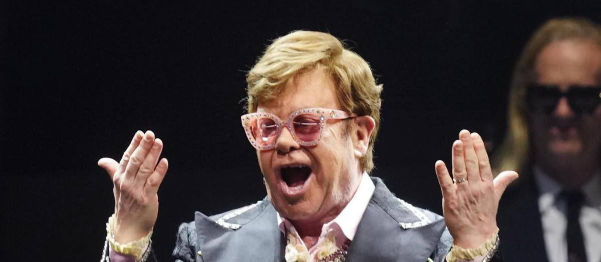 Elton John durante su concierto en Barcelona