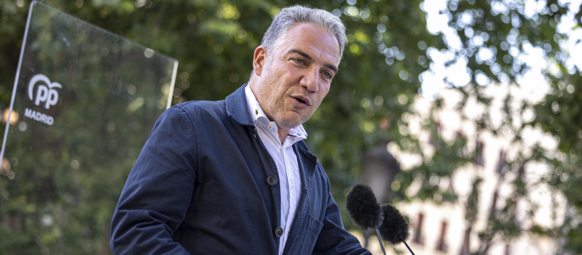 Imagen del coordinador general del PP, Elías Bendodo