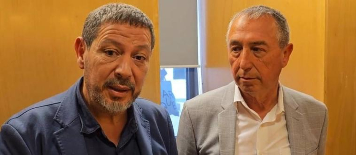 Mustafá Aberchán, y Joan Baldoví, en el Congreso de los Diputados el pasado mes de marzo.