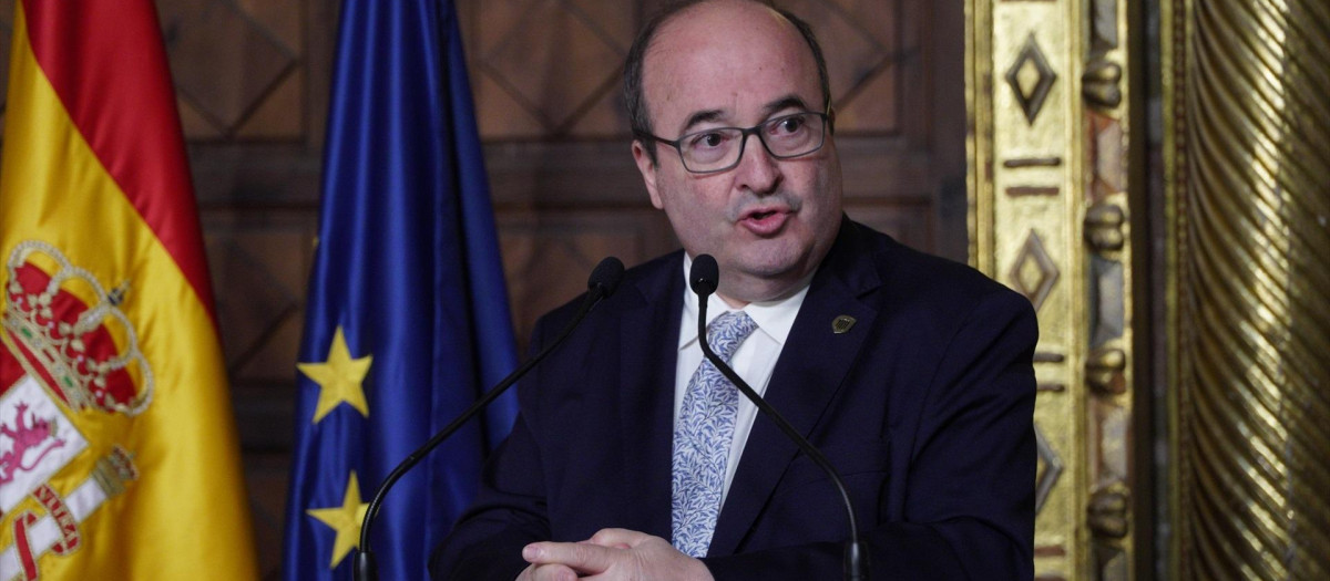 El ministro de Cultura y Deporte, Miquel Iceta, ofrece una rueda de prensa durante su visita al Monasterio de Santa María la Real, Nájera, La Rioja (España). Iceta visita hoy la Escuela de Patrimonio Histórico de Nájera (La Rioja) y el Monasterio de Santa María la Real.
03 ABRIL 2023;NÁJERA;LA RIOJA;ICETA
Alberto Ruiz / Europa Press
(Foto de ARCHIVO)
03/4/2023