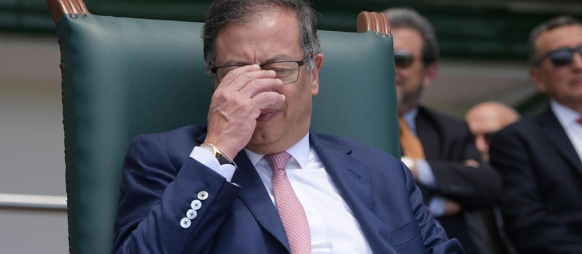 Gustavo Petro (Iz) presidente de Colombia
