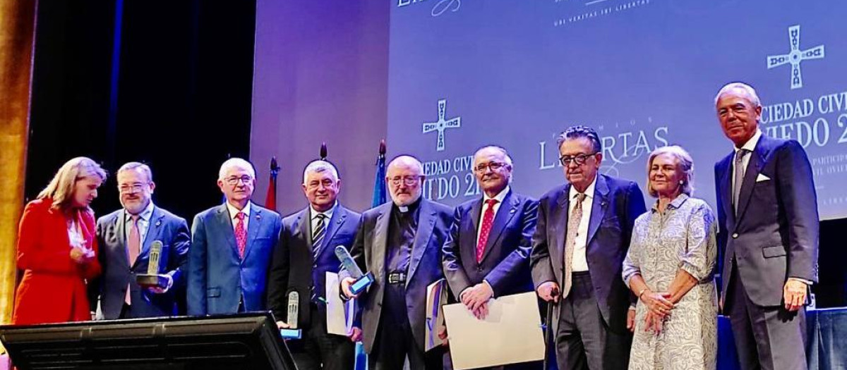 Antonio Ledezma en Oviedo con la Fundación Libertad