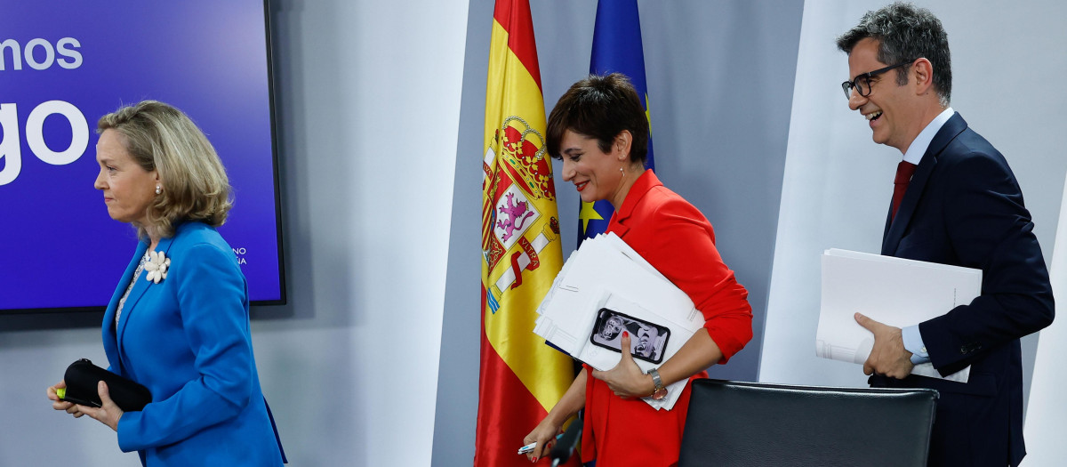 Calviño, Rodríguez y Bolaños en la rueda de prensa de este martes