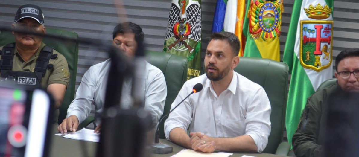 El ministro de Gobierno de Bolivia, Eduardo del Castillo, en una rueda de prensa sobre el caso 'Drogas-Barajas'