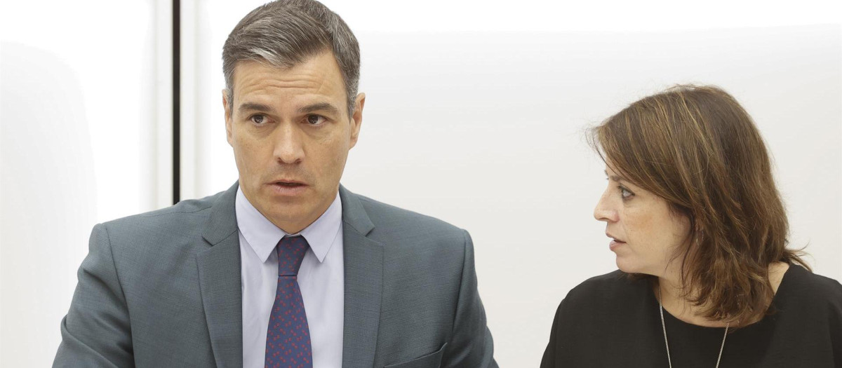 Pedro Sánchez y Adriana Lastra, en julio de 2022