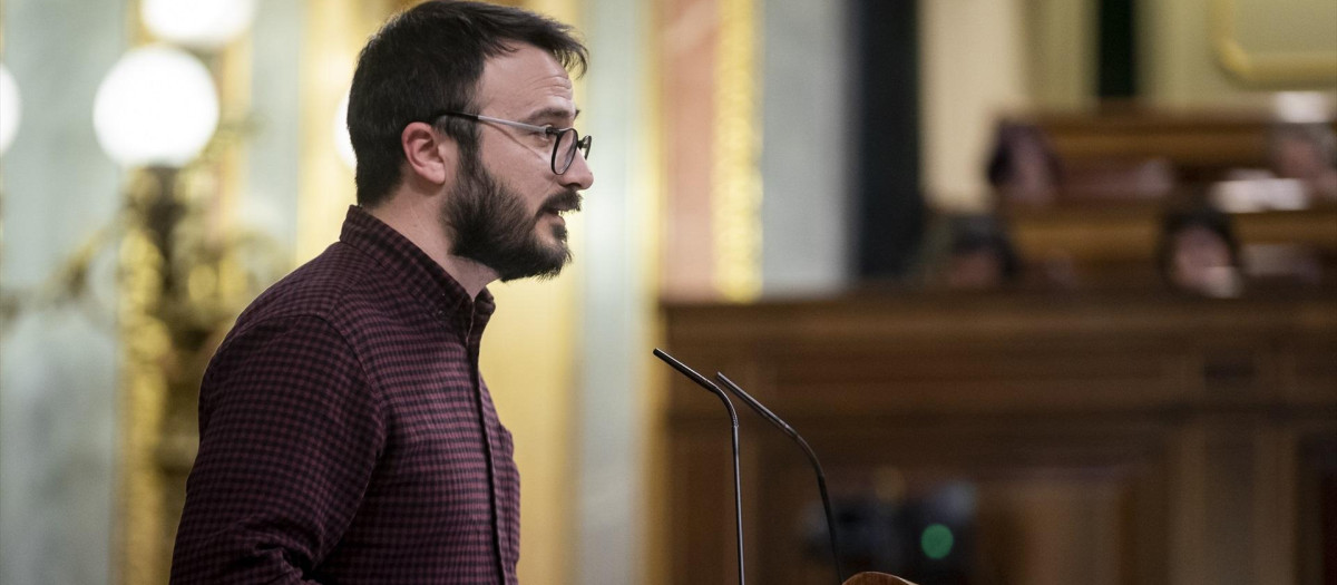 El diputado de la CUP Albert Botran interviene durante una sesión plenaria, en el Congreso de los Diputados, a 21 de febrero de 202321 FEBRERO 2023;MADRID;CONGRESO DE LOS DIPUTADOS;LEY ESCAÑOS EJUICIAMIENTO CRIMINAL
A. Pérez Meca / Europa Press
(Foto de ARCHIVO)
21/2/2023