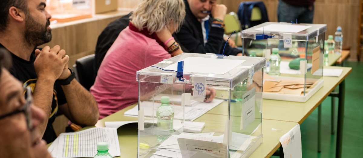 Colegio electoral en Castilla-La Mancha.