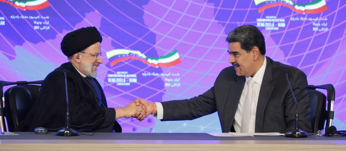 El presidente de Irán Ebrahim Raisi y Nicolás Maduro en Caracas