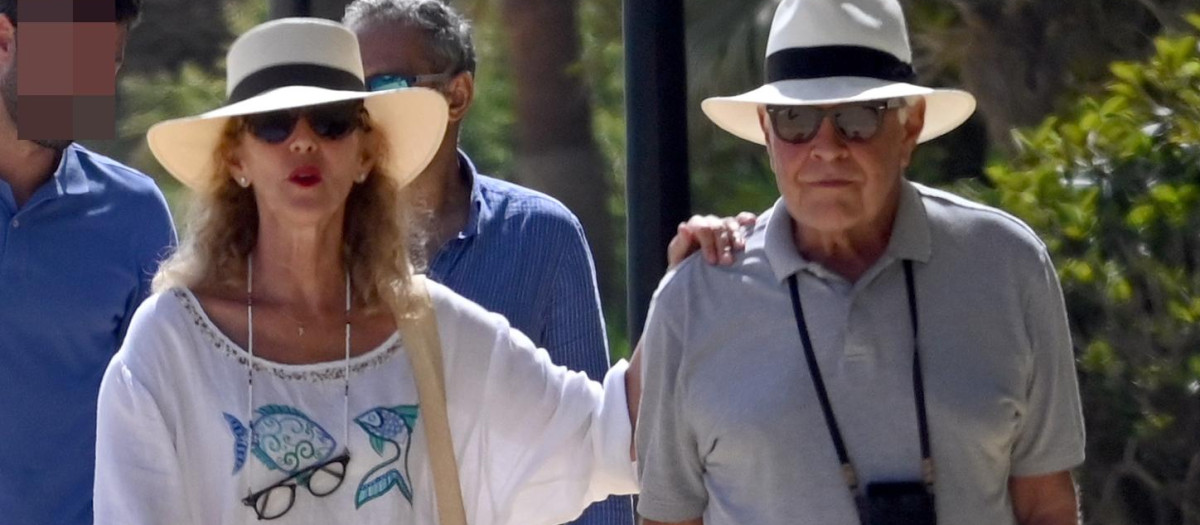 Former president Felipe Gonzalez and Maria del Mar Garcia Vaquero in Marbella 24 August 2022