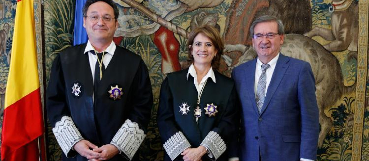 Dolores Delgado toma posesión de su cargo como fiscal de Sala de Memoria Democrática