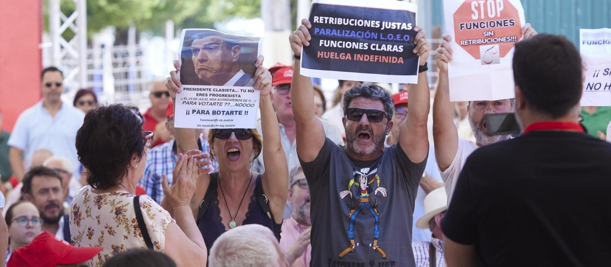 Un momento de la protesta de los funcionarios de Justicia