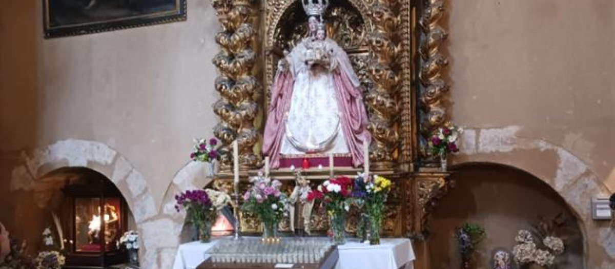 Altar de la Virgen de los Remedios la pasada semana