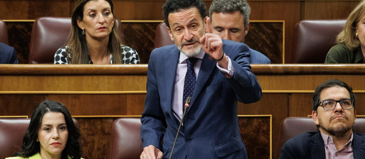 El portavoz adjunto de Ciudadanos en el Congreso de los diputados y candidato a liderar la formación naranja, Edmundo Bal, interviene durante una sesión de control al Gobierno, en el Congreso de los Diputados, a 17 de mayo de 2023, en Madrid (España). Durante la sesión de control, el Gobierno responde a cuestiones relacionadas con el escudo social e infraestructuras ferroviarias, entre otros temas. Este es el último pleno en el Congreso antes de las elecciones autonómicas y municipales del 28 de mayo.
17 MAYO 2023;COMICIOS;ELECCIONES;SESION DE CONTROL;PLENO
Alejandro Martínez Vélez / Europa Press
(Foto de ARCHIVO)
17/5/2023