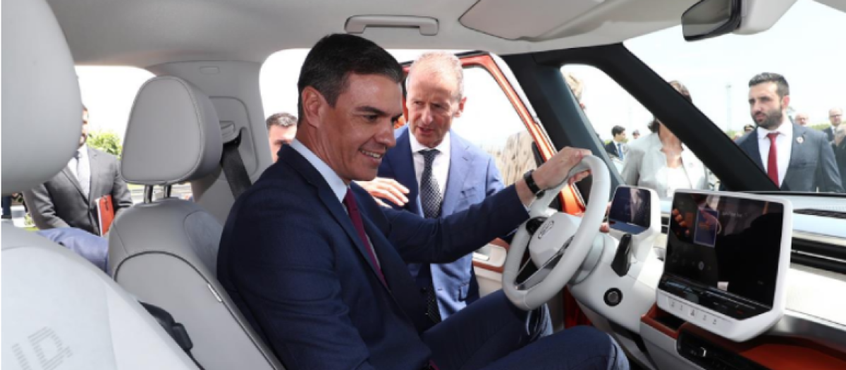 Pedro Sánchez ha propuesto un 15 % de desgravación en IRPF por la compra de un coche eléctrico