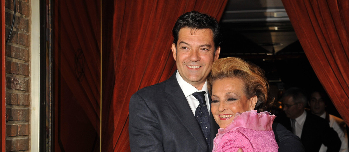 LA ACTRIZ CARMEN SEVILLA JUNTO A SU HIJO AUGUSTO ALGUERO DURANTE LA CELEBRACION DE SU 80 CUMPLEAÑOS.
15/10/2010
MADRID