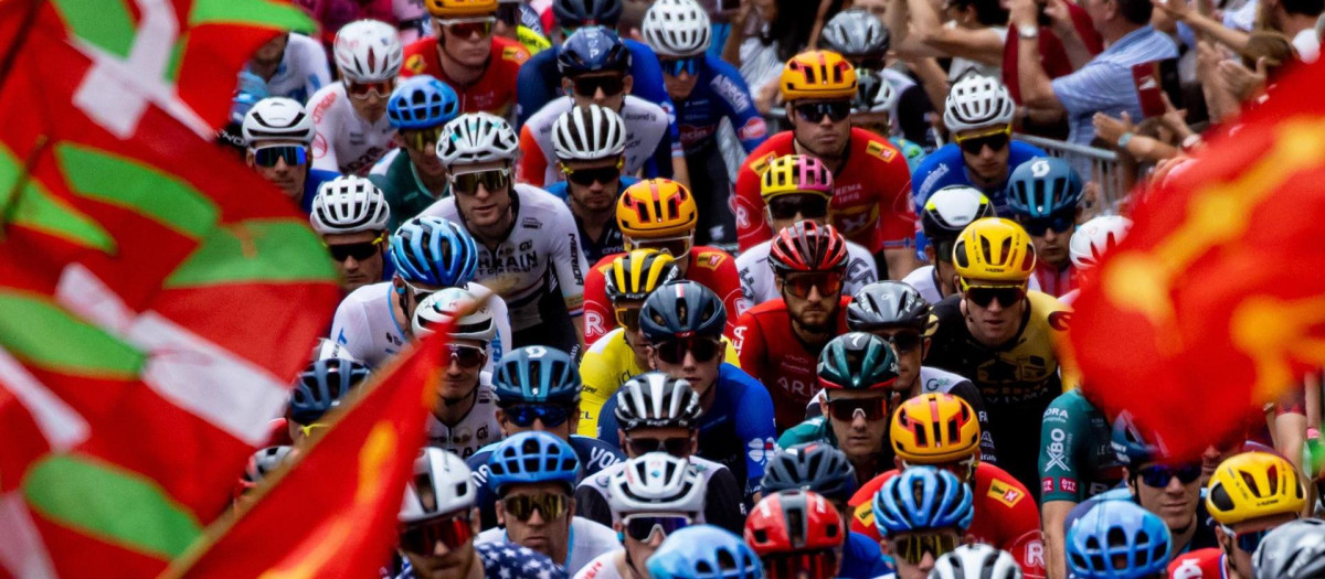 La afición española ha respondido en las primeras etapas del Tour disputadas en el País Vasco