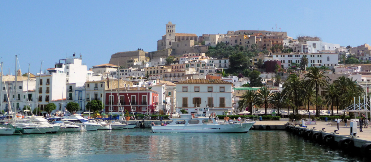 EIVISSA.CITY,TOWN,SPAIN,FORTRESS,BALEARIC ISLANDS,ISLE,ISLAND,CHATEAU,CASTLE,CITY,TOWN,SPAIN,HARBOR,FORTRESS,HARBOURS,BALEARIC ISLANDS,ISLE,ISLAND,CHATEAU,CASTLE,IBIZA,EIVISSA,IBIZA,EIVISSA,YACHTHAFEN