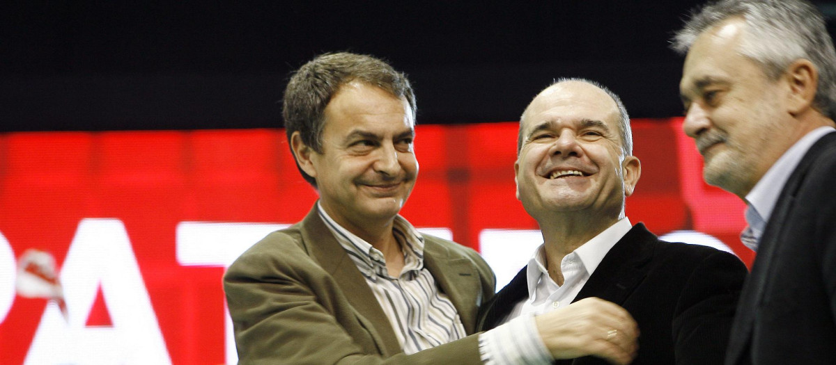 Los expresidentes andaluces Chaves y Griñán, junto al expresidente del Gobierno Zapatero