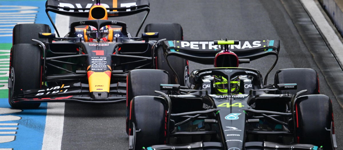El Mercedes de Hamilton y el Red Bull de Verstappen, en esta clasificación en Silverstone