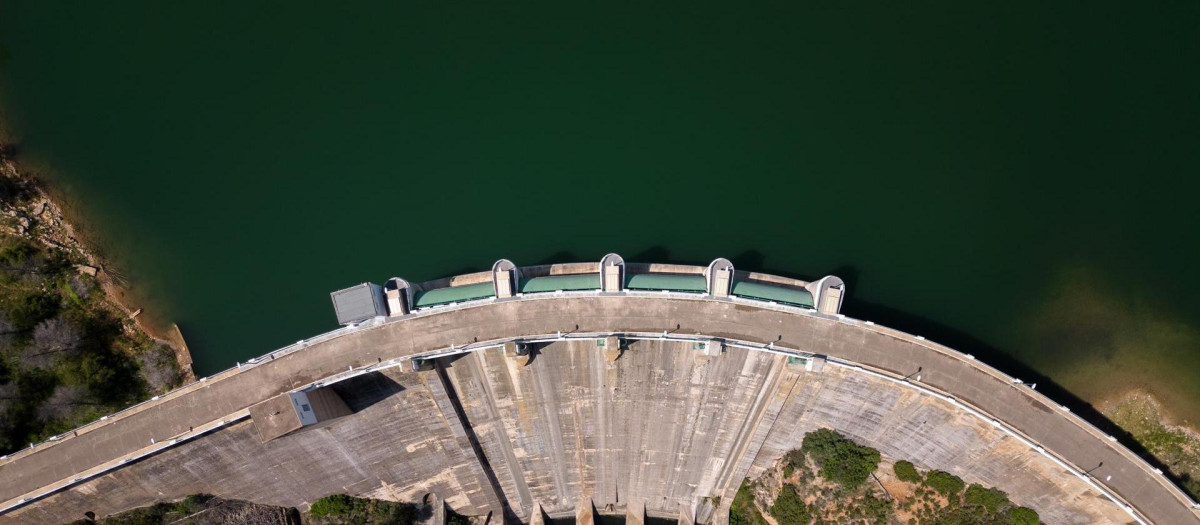 Vista general del embalse de Forata (Yátova, Valencia)